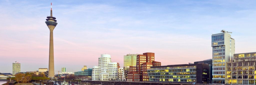 Düsseldorf dès 54,99 £GB*